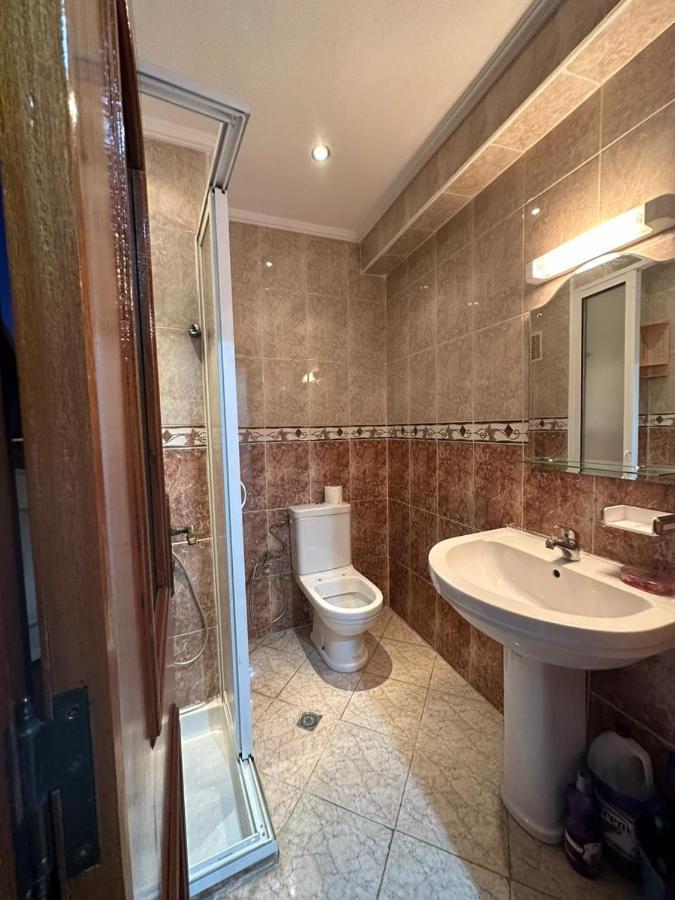 Vaste Appartement Au Centre De เทโทอัน ภายนอก รูปภาพ
